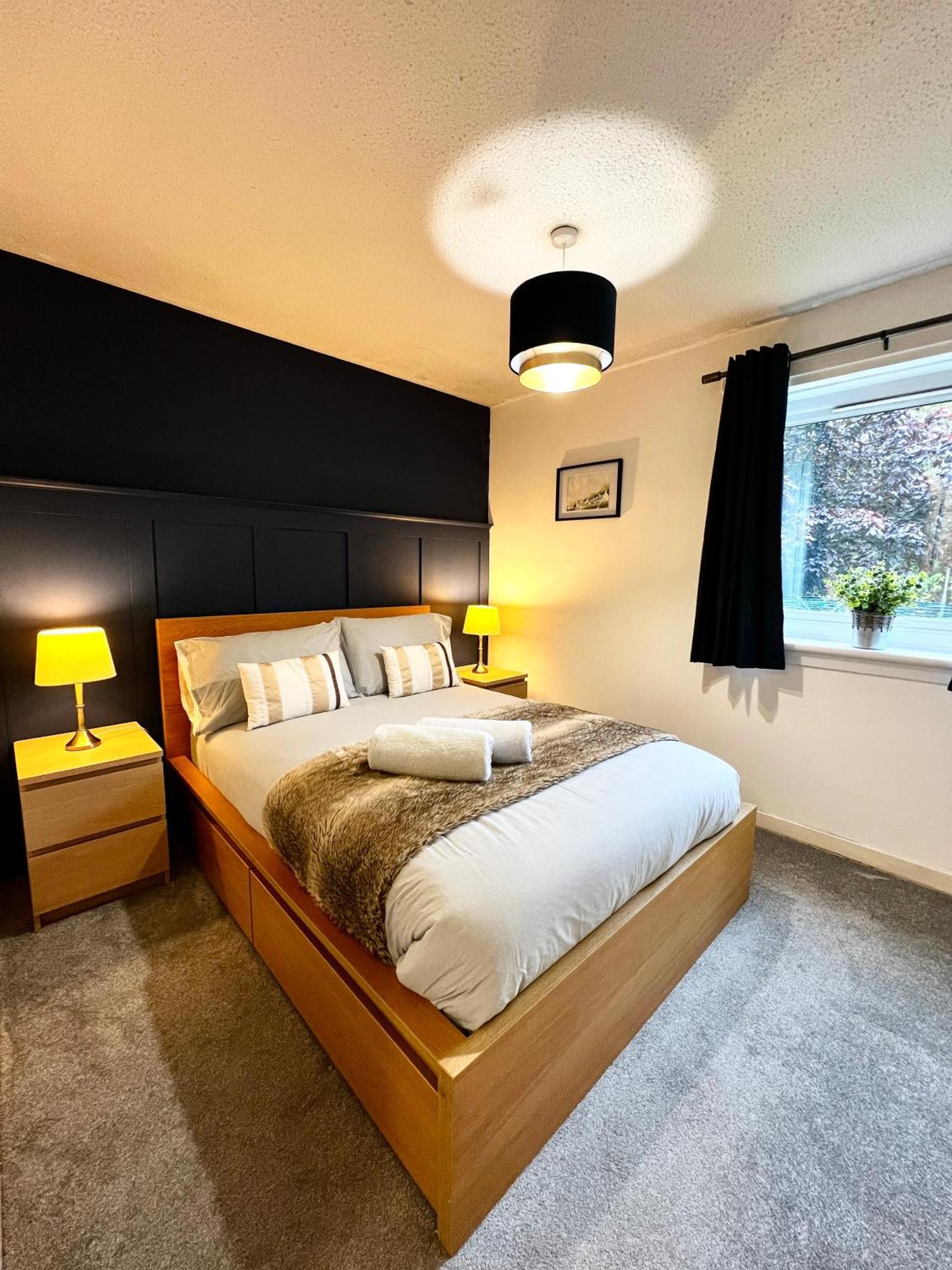 Ground Floor Flat With Free Parking & Wifi Apartment Glasgow Ngoại thất bức ảnh